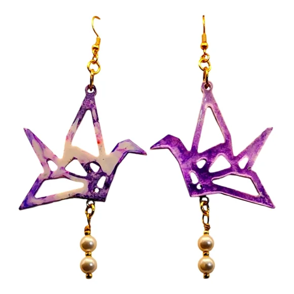 Handmade Resin Paper Crane Purple and White with Glass Pearls Dangle Earring - Picture 3 of 5